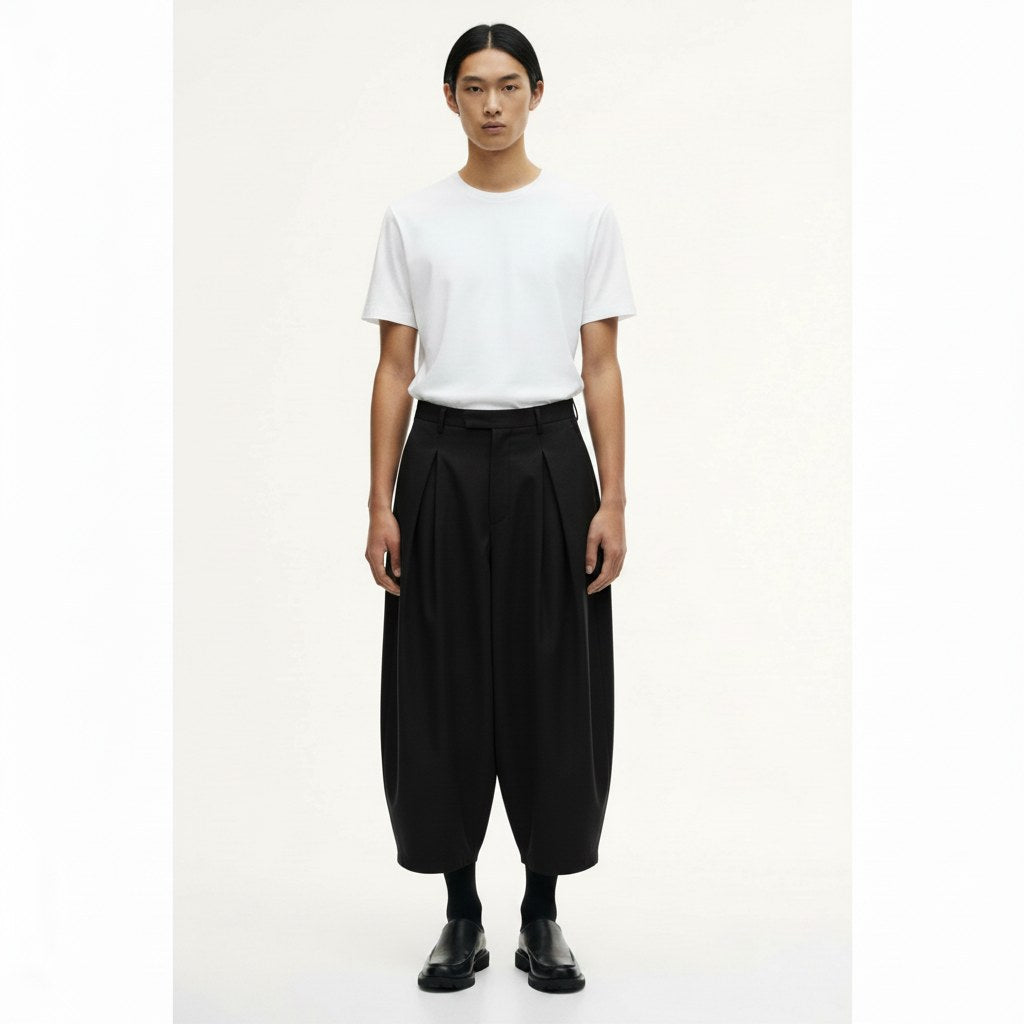 Monpe balloon pants in black, front view
