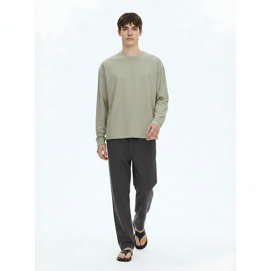 Heavyweight Cotton Long-Sleeve T-Shirt 305g on model - Gray front view
