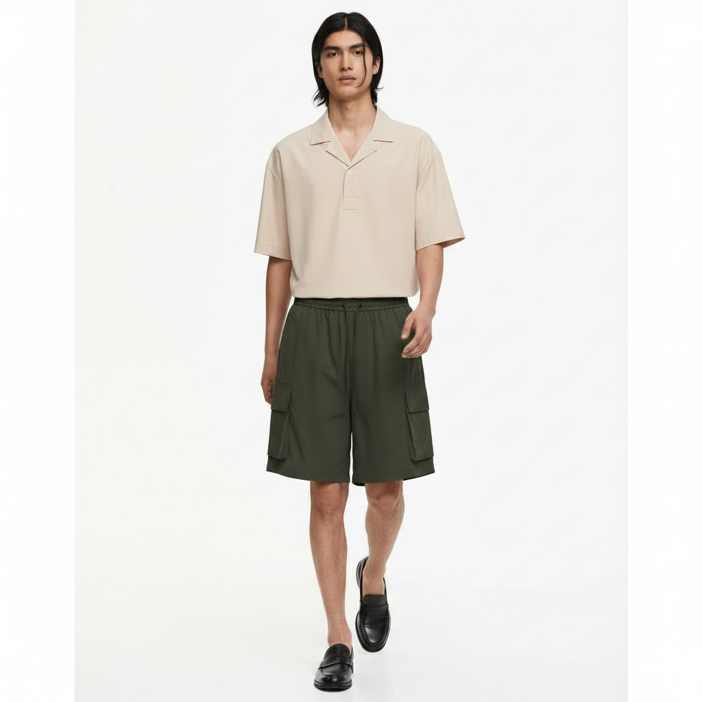 Mens Cargo Shorts Wrinkle-Textured on model - Green front view