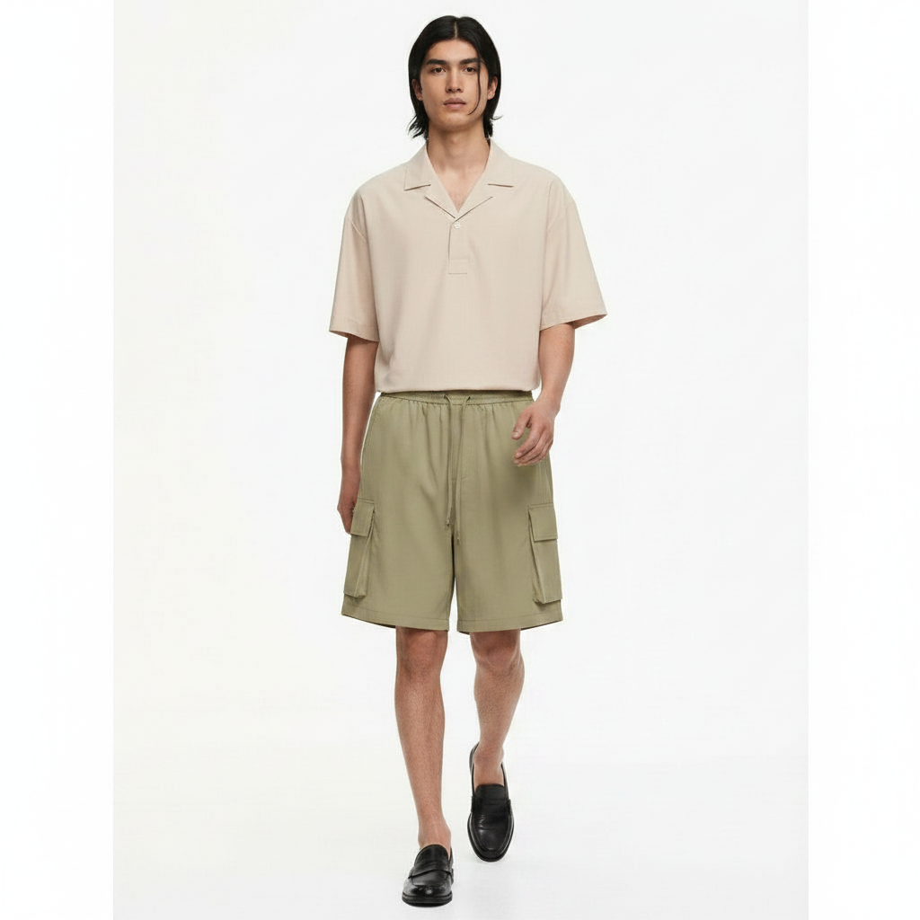 Mens Cargo Shorts Wrinkle-Textured on model - Khaki front view