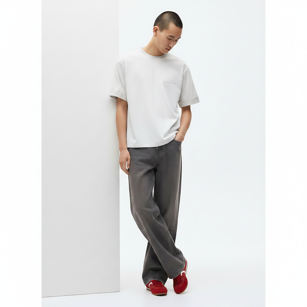 Heavyweight Rolled-Sleeve Graphic T-Shirt on model - Heather Gray front view