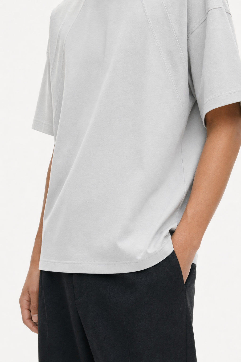 Oversized T-Shirt Cotton-Blend feature photo - Gray hem and drape detail
