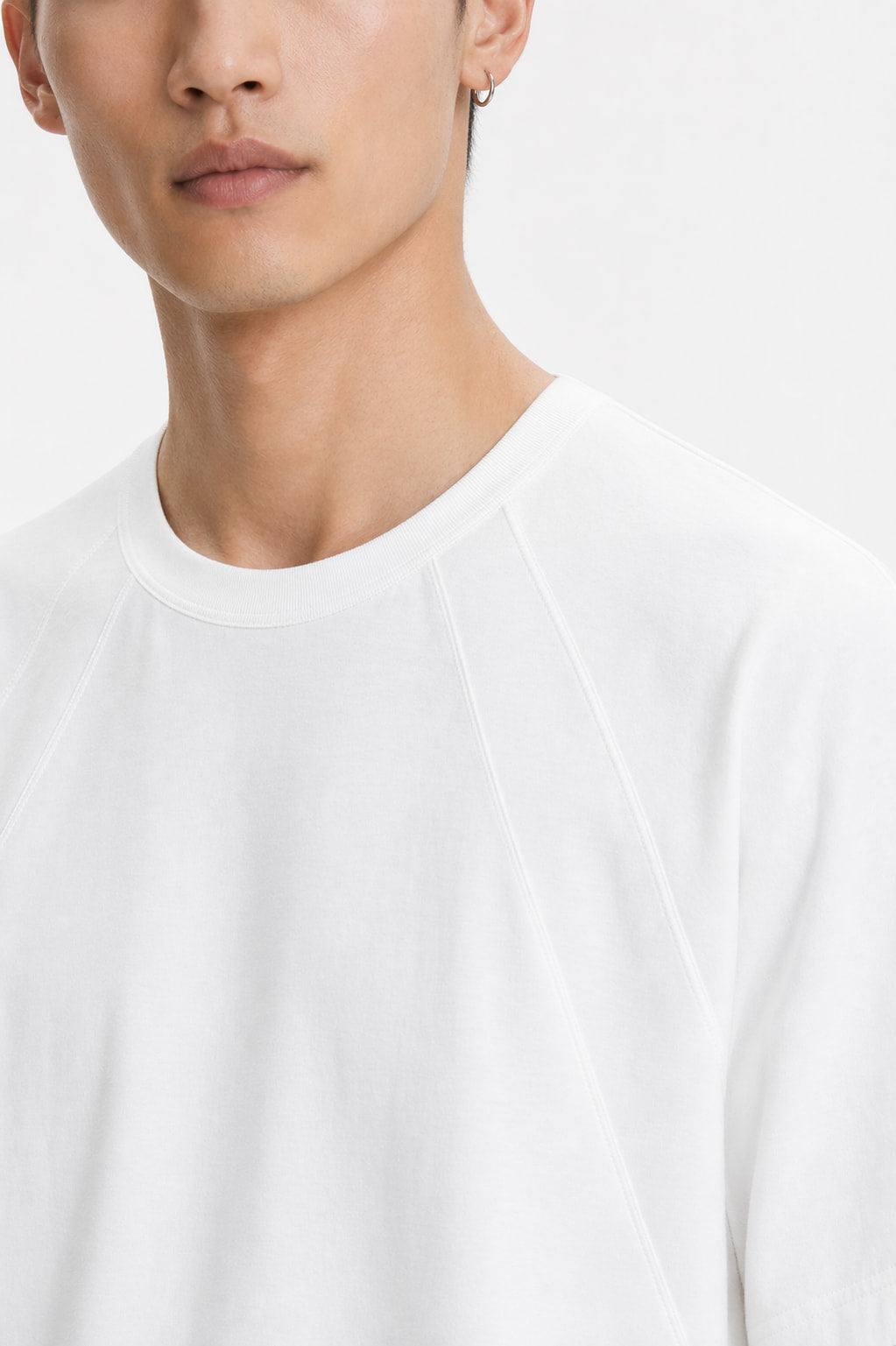 Oversized T-Shirt Cotton-Blend feature photo - White neckline and shoulder seam