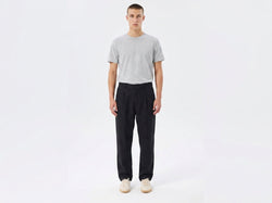 Igen Linen Pants on model, front view