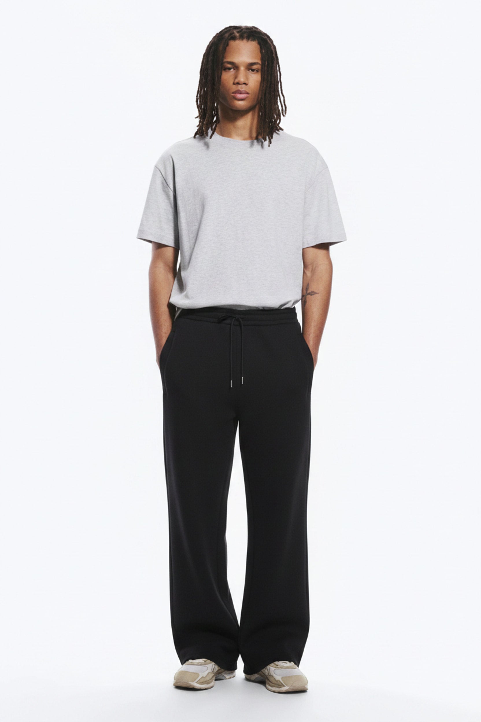 2-Piece Checked Quick-Dry Cooling Floor-Length Wide-Leg Pants Set on model - front view