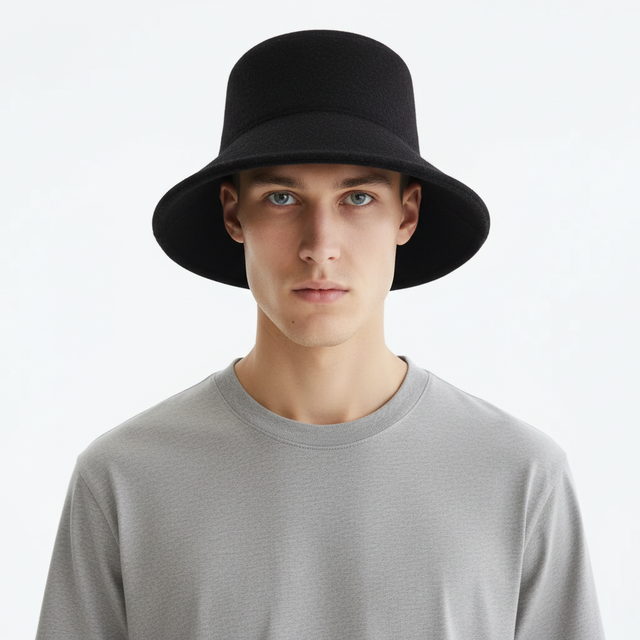 Bucket Hat Men on model - Black - front