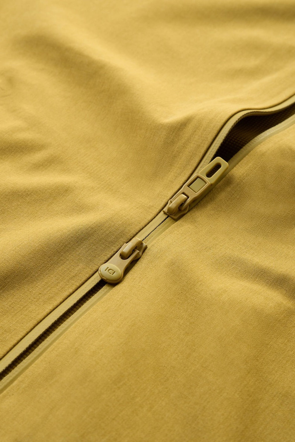 Lightweight Outdoor Softshell Jacket product detail
