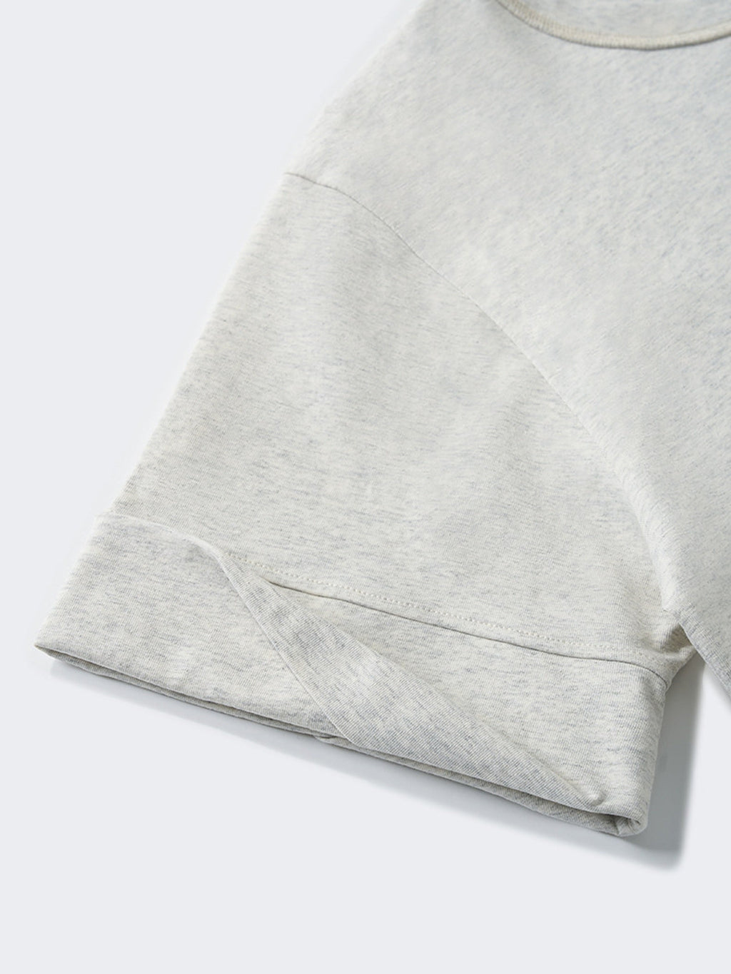 Heavyweight Rolled-Sleeve Graphic T-Shirt - Rolled sleeve seam detail