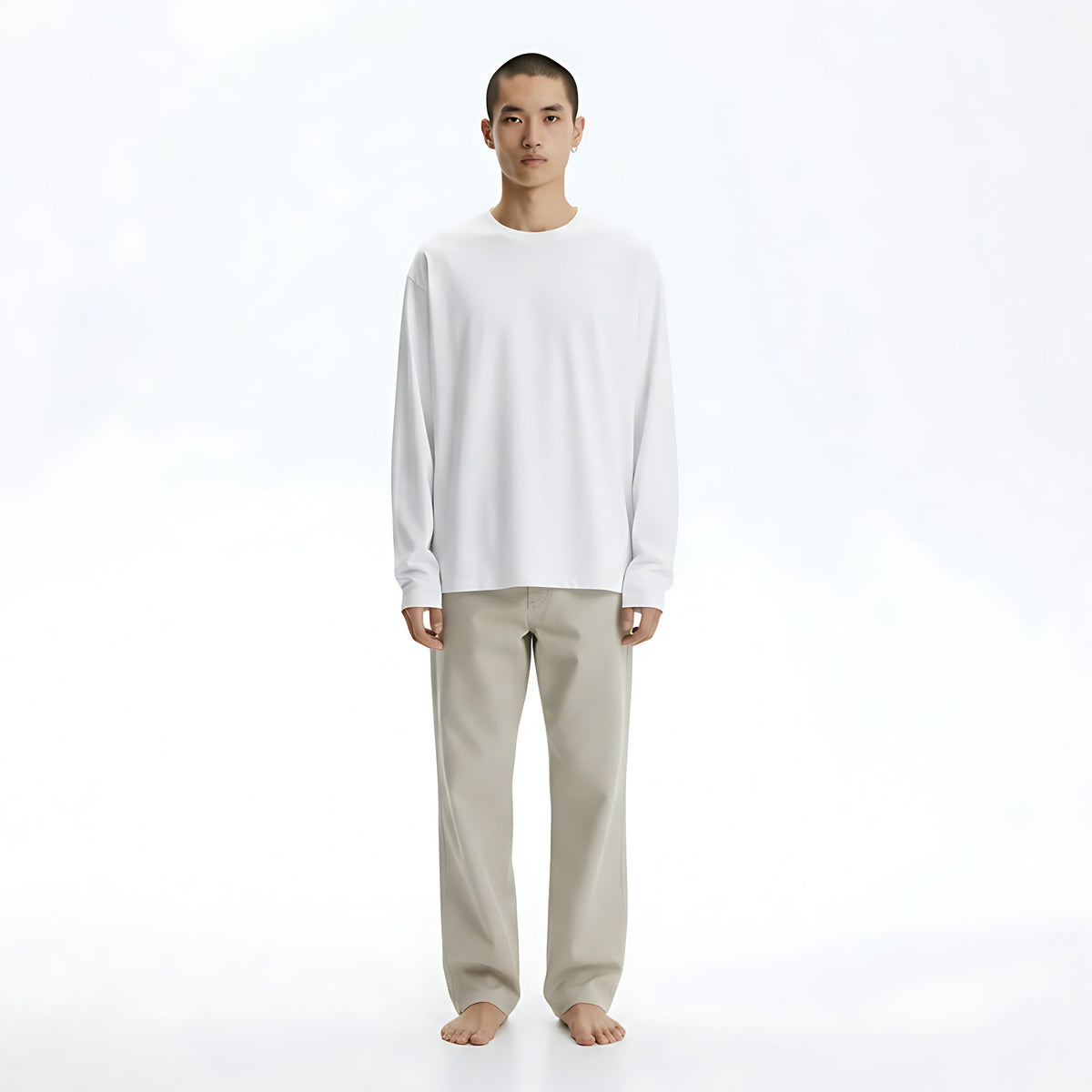 Long-Sleeve Cotton T-Shirt on model - White - front